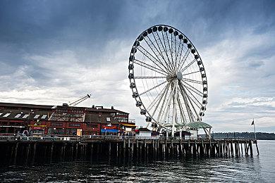 微软爆料PS5 Slim新主机售价后：索粉玩家上演吐槽